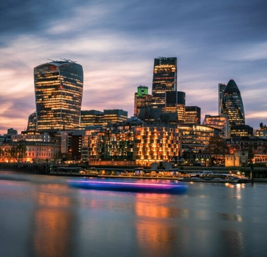 Met uni partnership-header-630x630