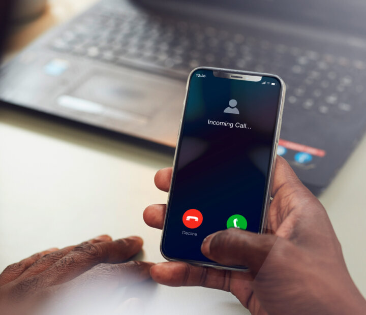 SIM swap-phone call-header-1000x800