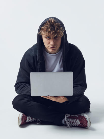 Social-engineering-Dynamic interventions-man-hoodie-content-800x1000