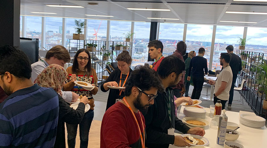 Careers engineering-office lunch-content-900x500